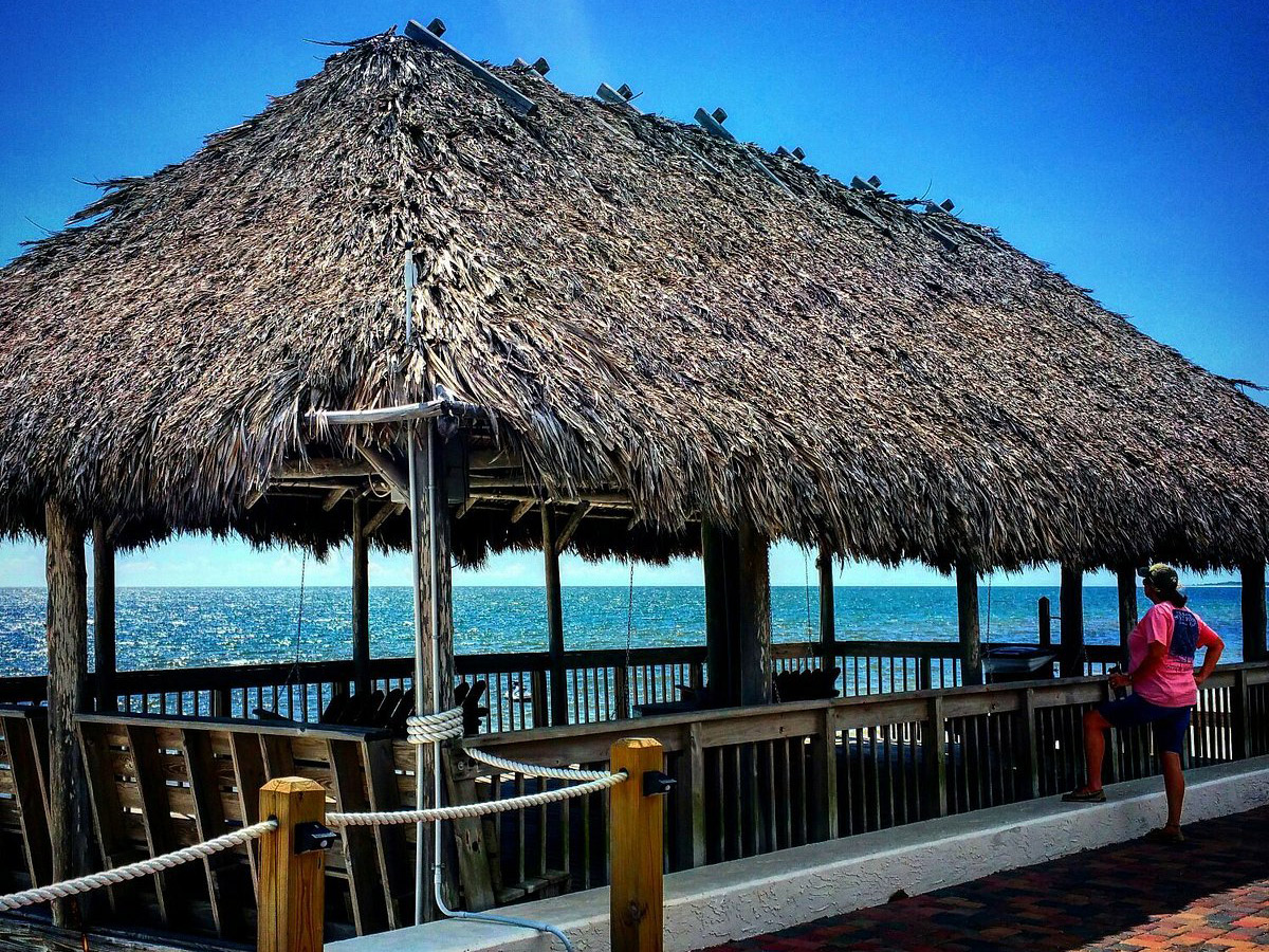 El Governor Beachfront Resort